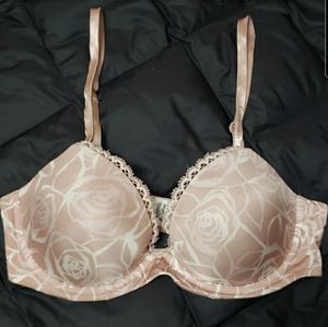 🆕️🌈Calvin Klein Demi Bra